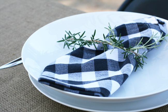 tie-ing in the decor